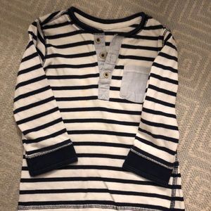 Super cute long sleeve crew neck boys Henley 2T